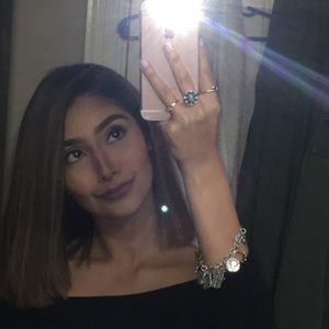 Meet your Posher, Annalee